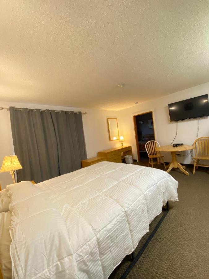 Hillview Motel Vanderhoof Exterior foto